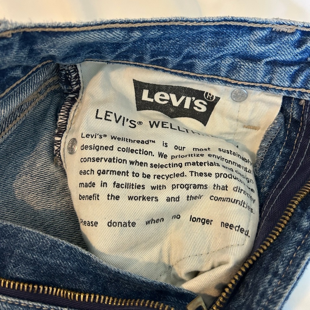 Levi’s ribcage straight jeans size 23 - Picture 3 of 4